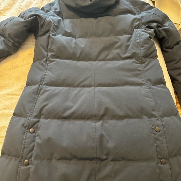 Canada Goose Shelburne Parka, Navy, size L, no fur trim, excellent condition - Picture 4 of 10